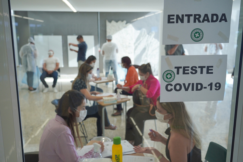 Testagem rápida na Alego chegou a 25 resultados reagentes de covid-19 em 496 exames realizados, nesta 5ª-feira, 22