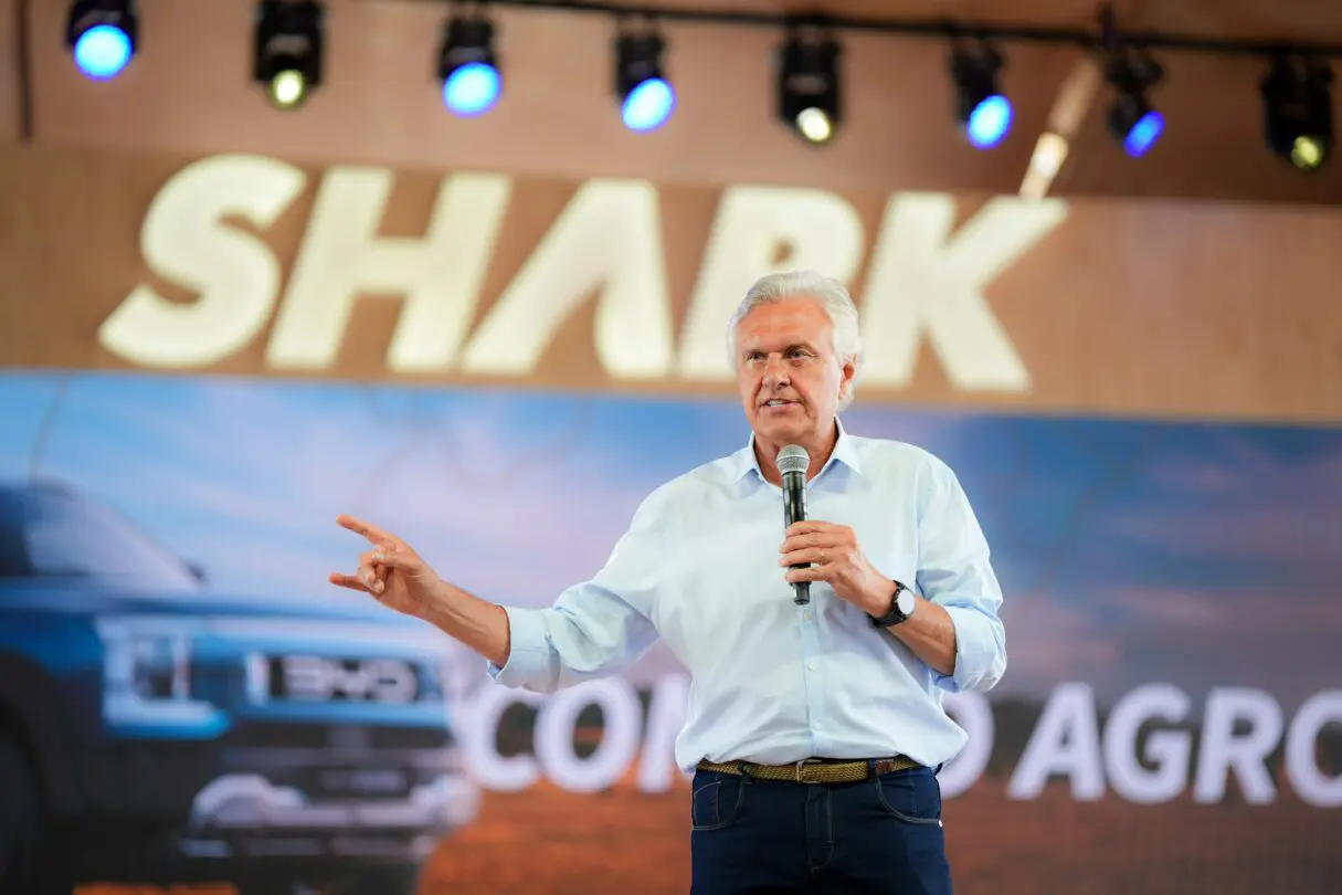 Caiado destaca protagonismo de Goiás no lançamento da primeira picape híbrida da América do Sul