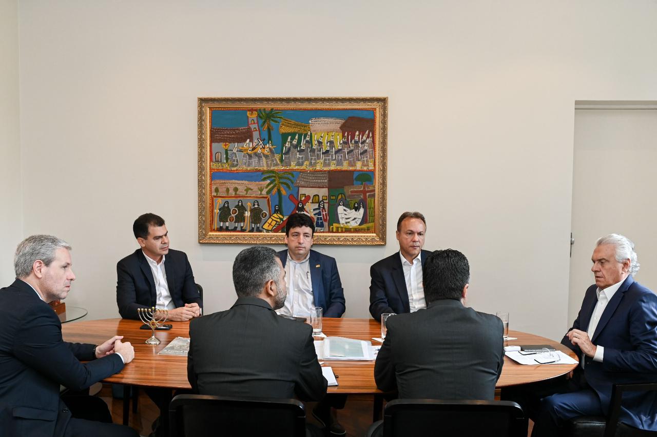 Governador cobra soluções para quedas de energia
