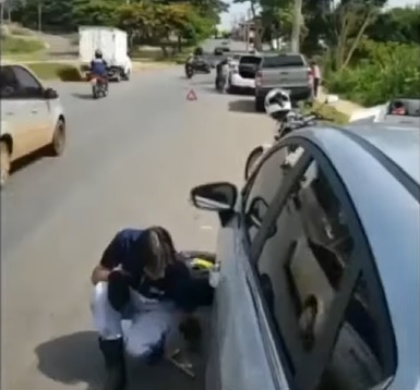 Iris fala sobre Buracos