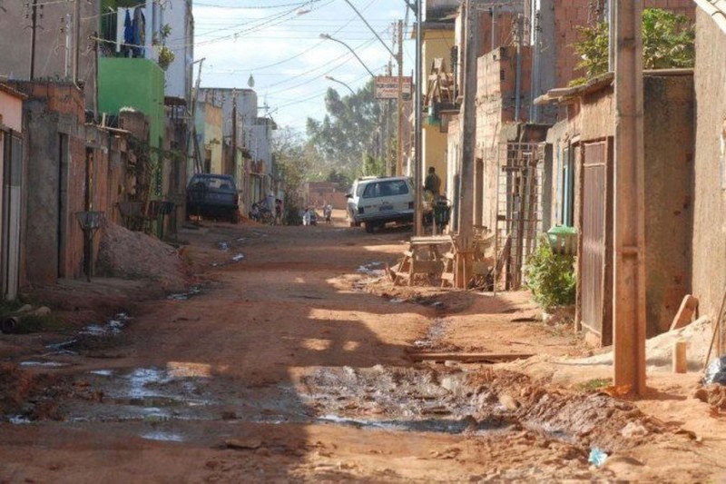 Segundo Datafolha, 40% dos brasileiros associa pobreza à preguiça