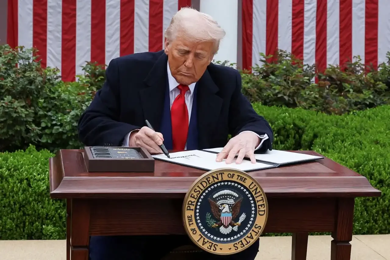 Trump decreta redução de preços de medicamentos com base em valores internacionais