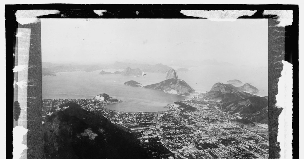 No Rio pegaram seis fuzis... em Goiás ainda tem quem acha que segurança é cupom de desconto
